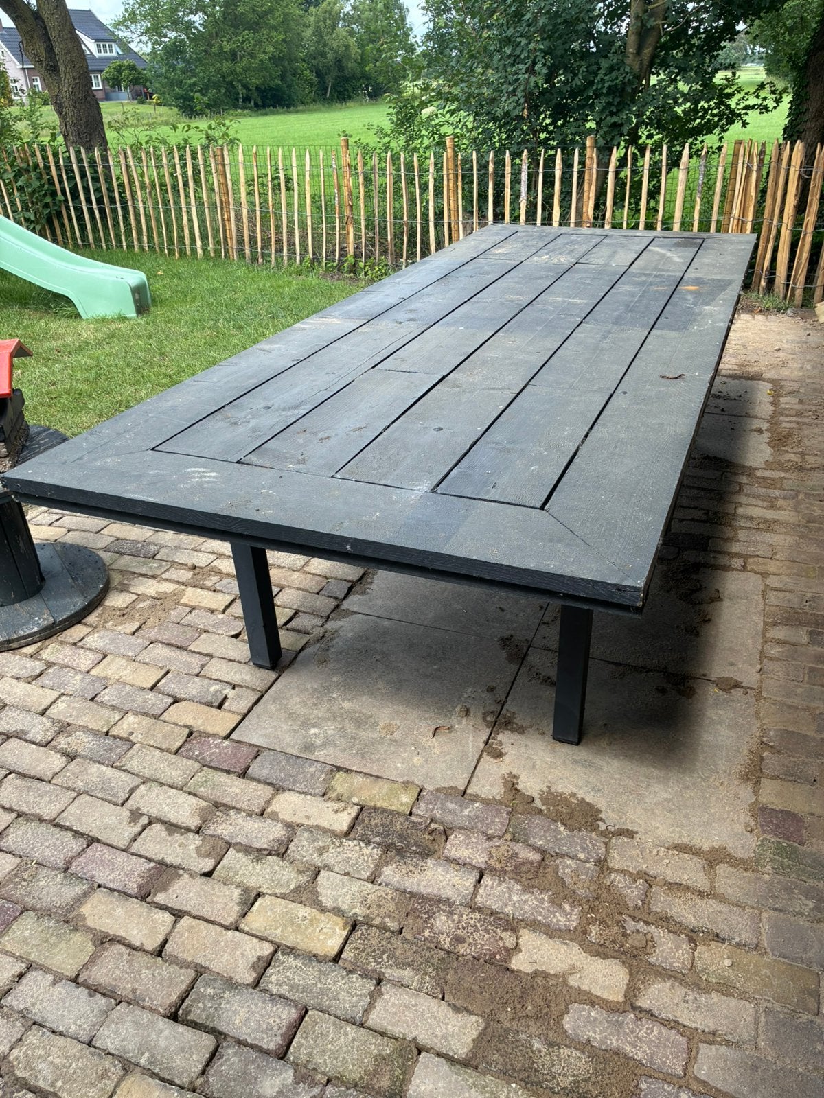 Grote zware buiten tafel, Ophalen of Verzenden, Zo goed als nieuw, Rechthoekig, Hout