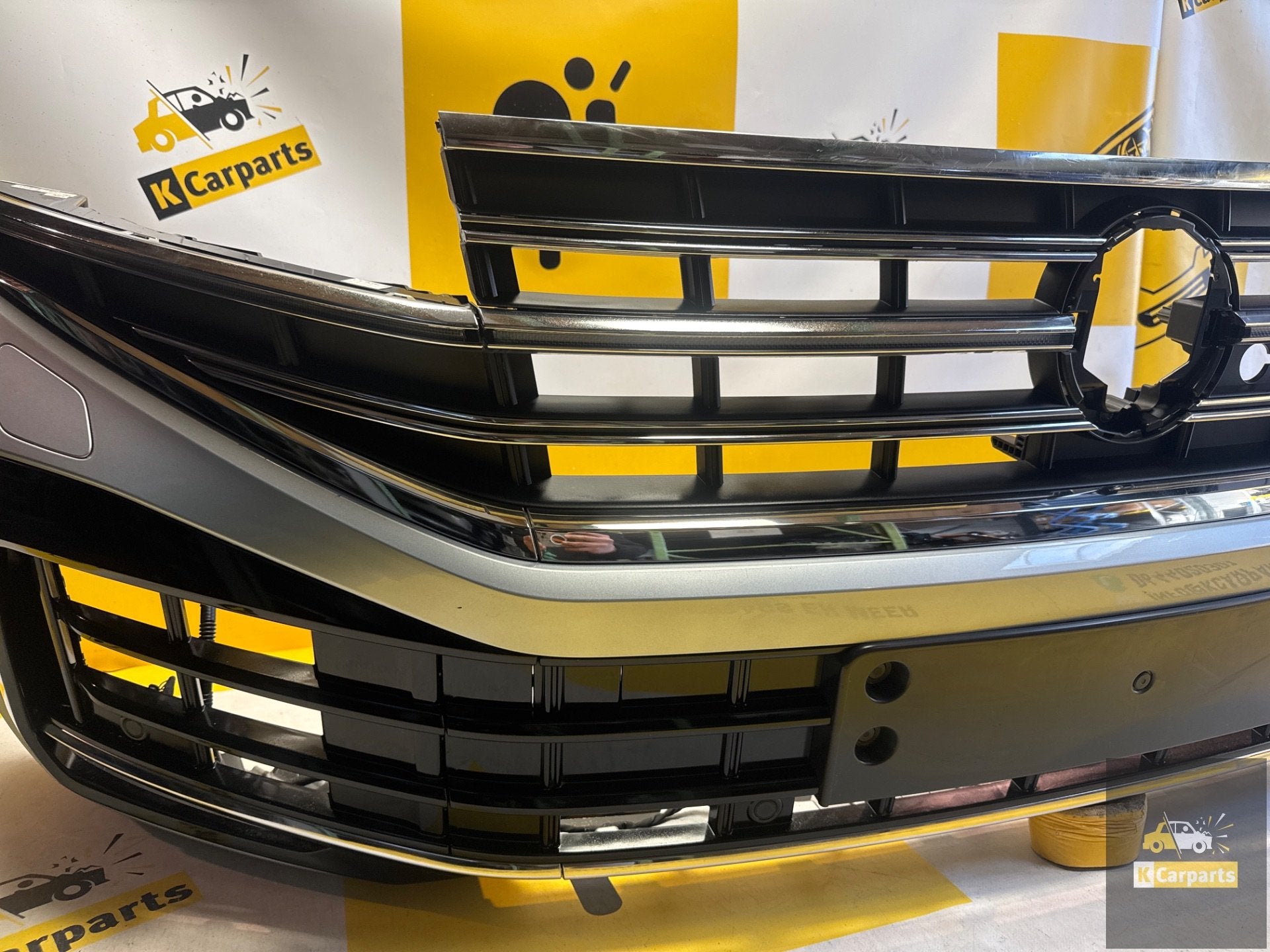 Volkswagen Touareg 760 Voorbumper COMPLEET! 760807221G, Info@fabrikant.eu, Ophalen of Verzenden, Bumper, Fabrikant BV