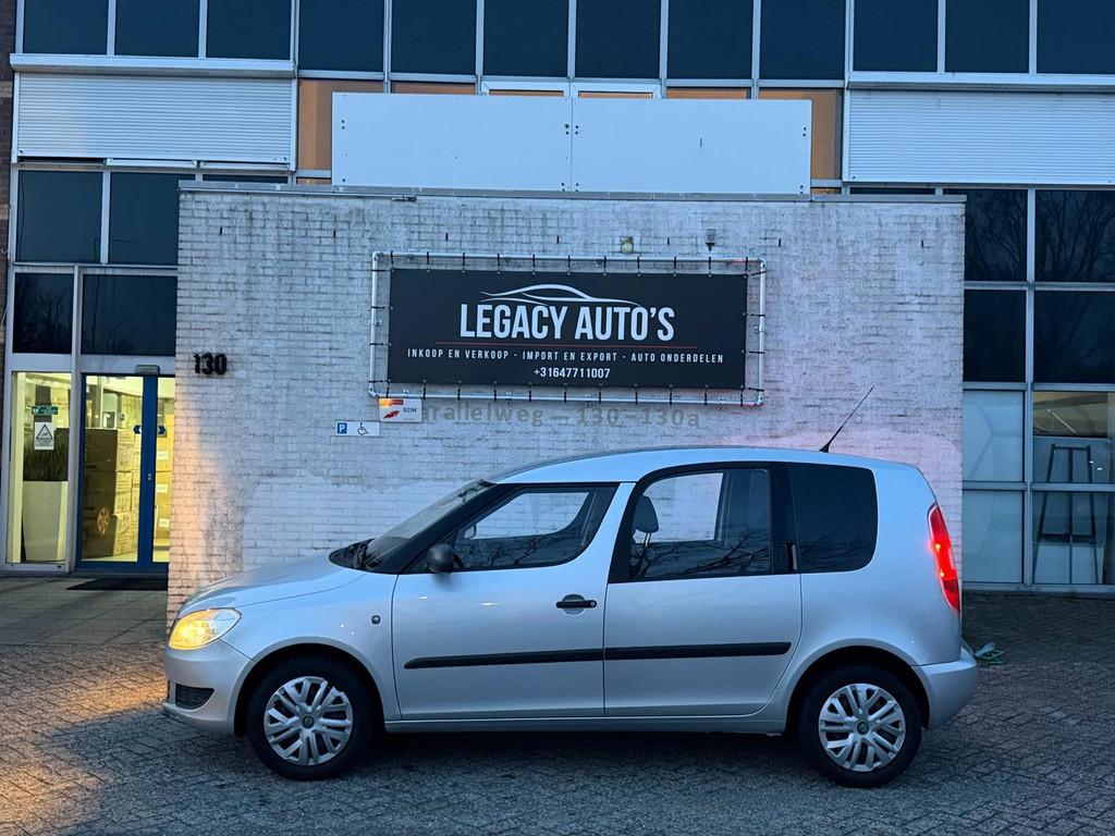 Skoda Roomster 1.2 Ambition - APK 12/2026 - RIJDT & SCHAKELT, Auto's, Voorwielaandrijving, Euro 5, Gebruikt, Zwart