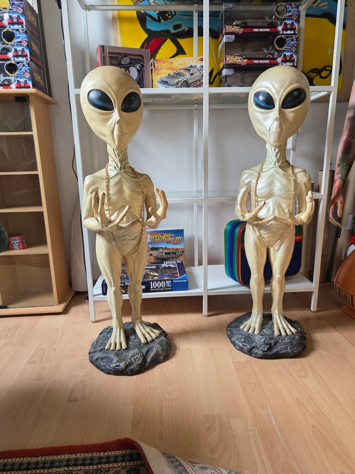 Set van 2 Alien Beelden - Decoratieve Sci-Fi Figuren, Verzamelen, Ophalen of Verzenden, Gebruikt