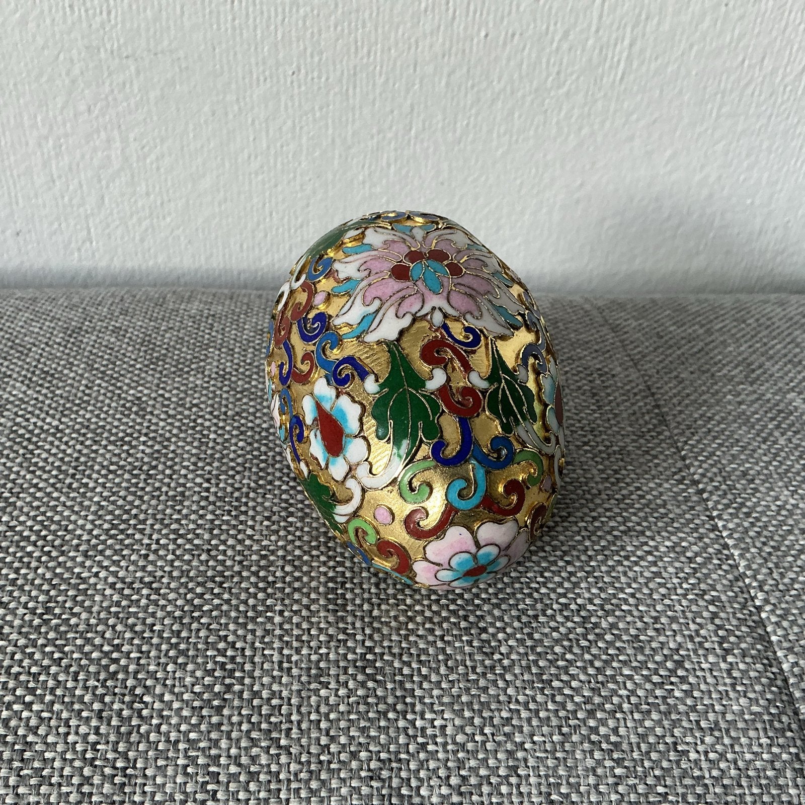 Decoratief Cloisonné Ei - Handgemaakt met Bloemenpatroon, Ophalen of Verzenden