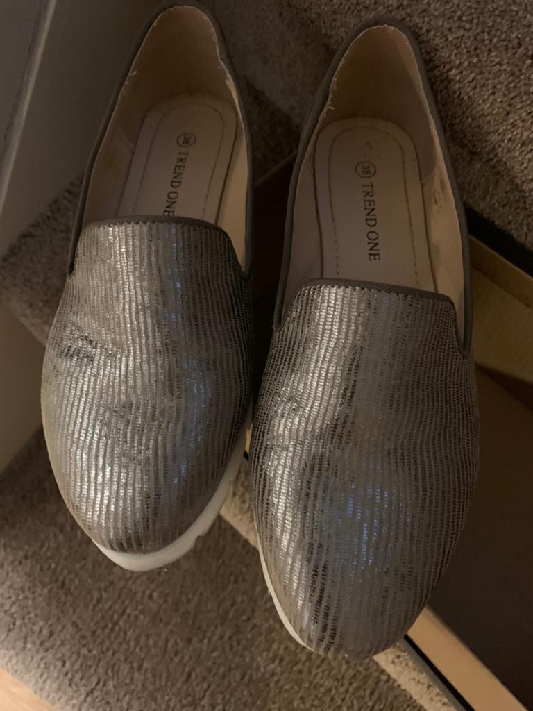Schoenen maat 38 zgan, Ophalen of Verzenden, Zo goed als nieuw, Sneakers of Gympen