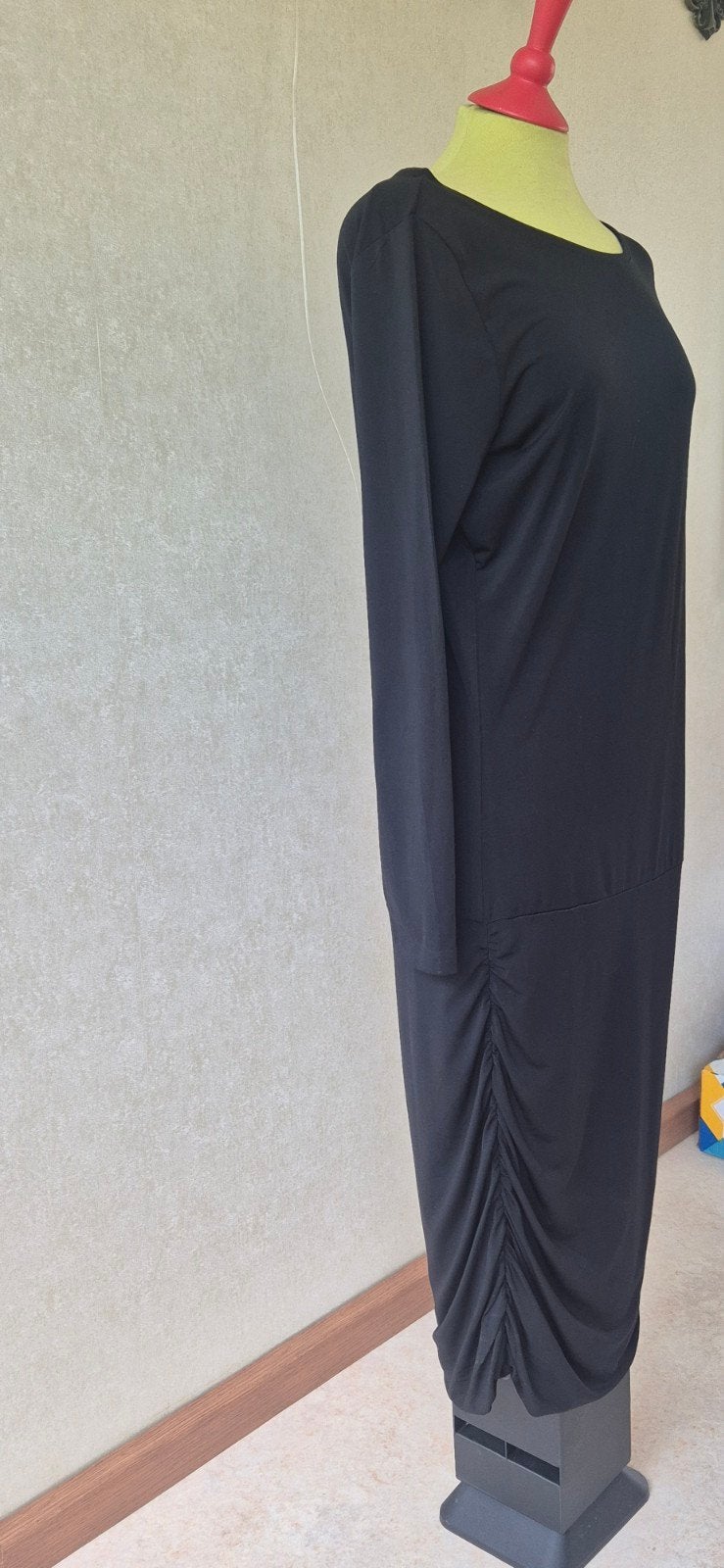 klassieke zwarte jurk voor uitgaan, Ophalen of Verzenden, Zo goed als nieuw, Zwart, Onder de knie