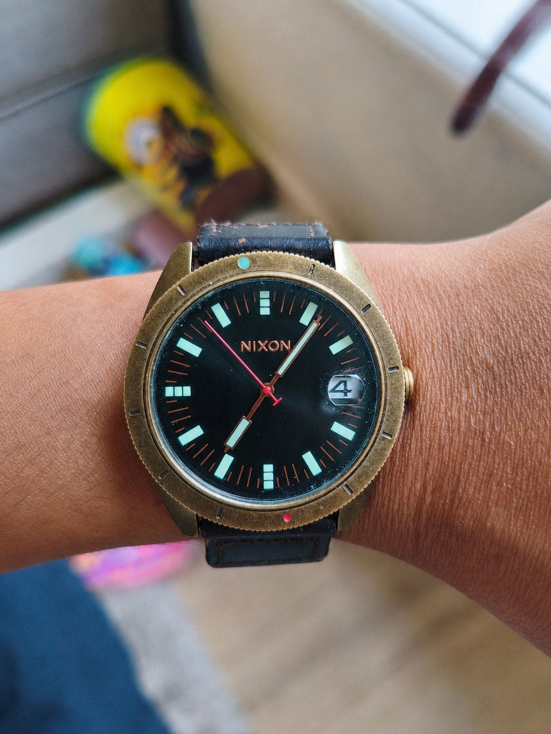 Nixon horloge – vintage look – werkt, nieuwe batterij nodig, Sieraden, Tassen en Uiterlijk, Horloges | Heren, Overige merken, Polshorloge