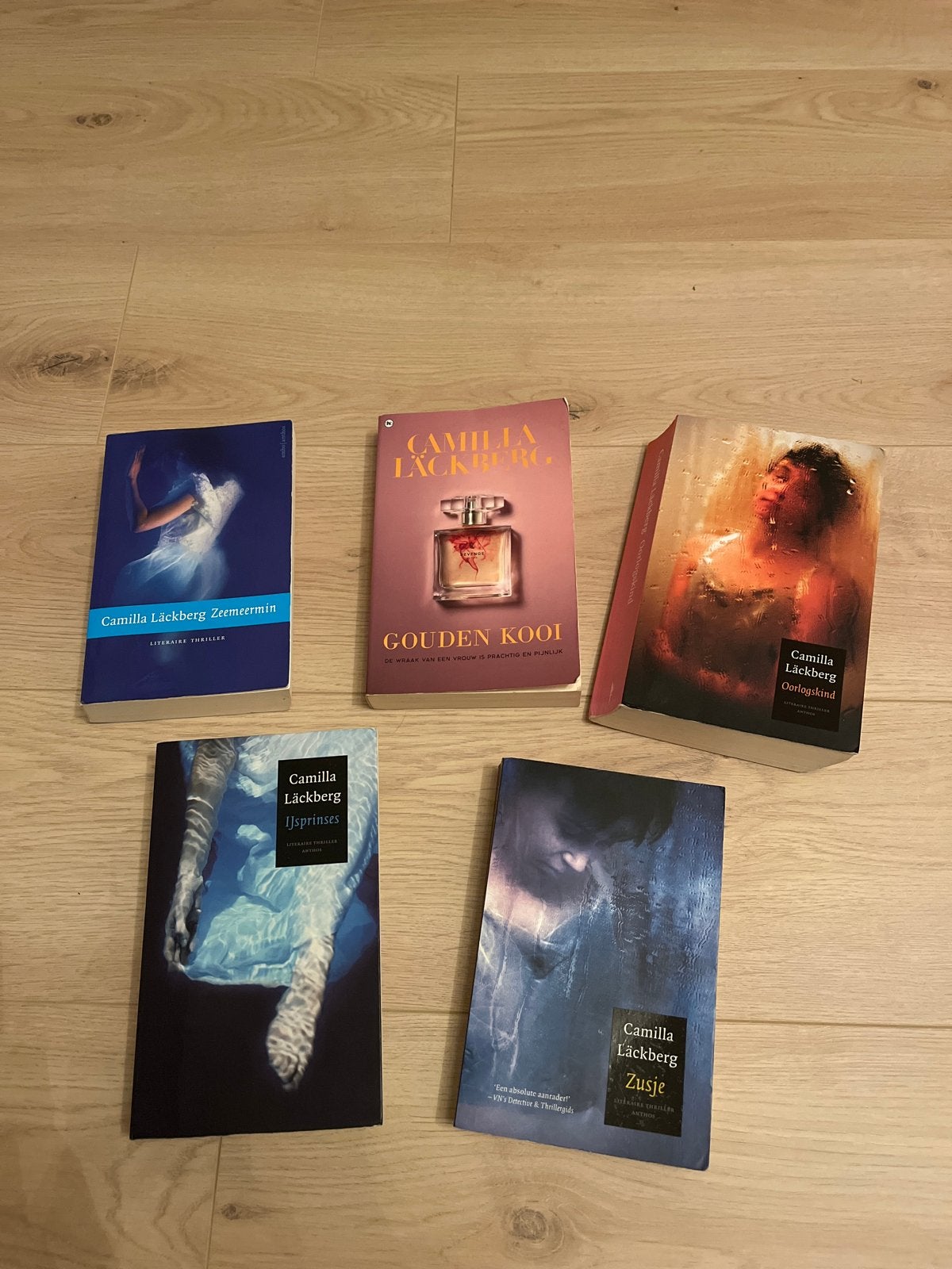 Camilla Läckberg boeken - 5 thrillers, Ophalen of Verzenden, Gelezen, Scandinavië