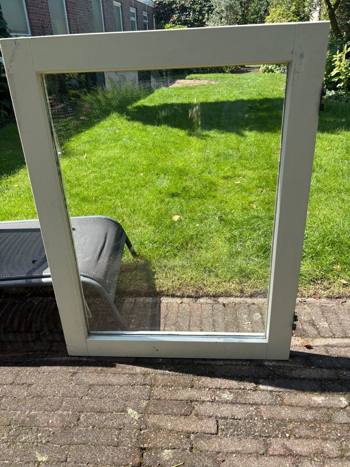 Hardhout raam met dubbel glas ., Raamkozijn, Ophalen of Verzenden, Zo goed als nieuw, 75 tot 150 cm