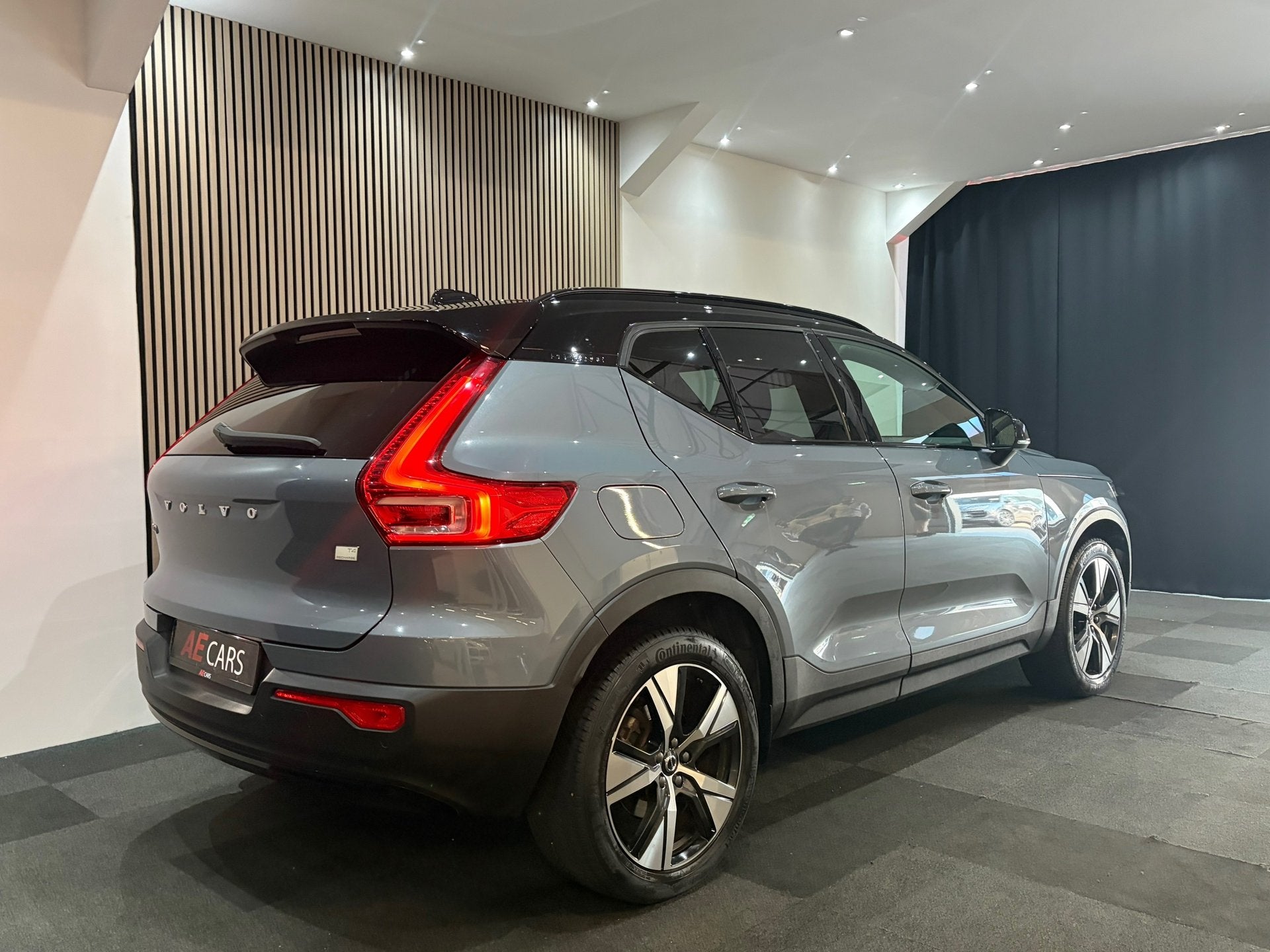 Volvo XC40 1.5 T4 Recharge R-Design 211pk Pano Leer H/K Came, Auto's, Dealer onderhouden, Bedrijf, Hybride Elektrisch/Benzine