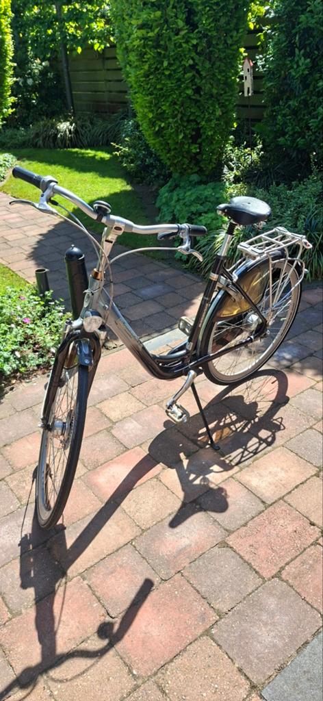 Wegens overcompleet aangeboden keurige Batavus bel canto met, Fietsen en Brommers, Verzenden, Gebruikt, Batavus, Versnellingen