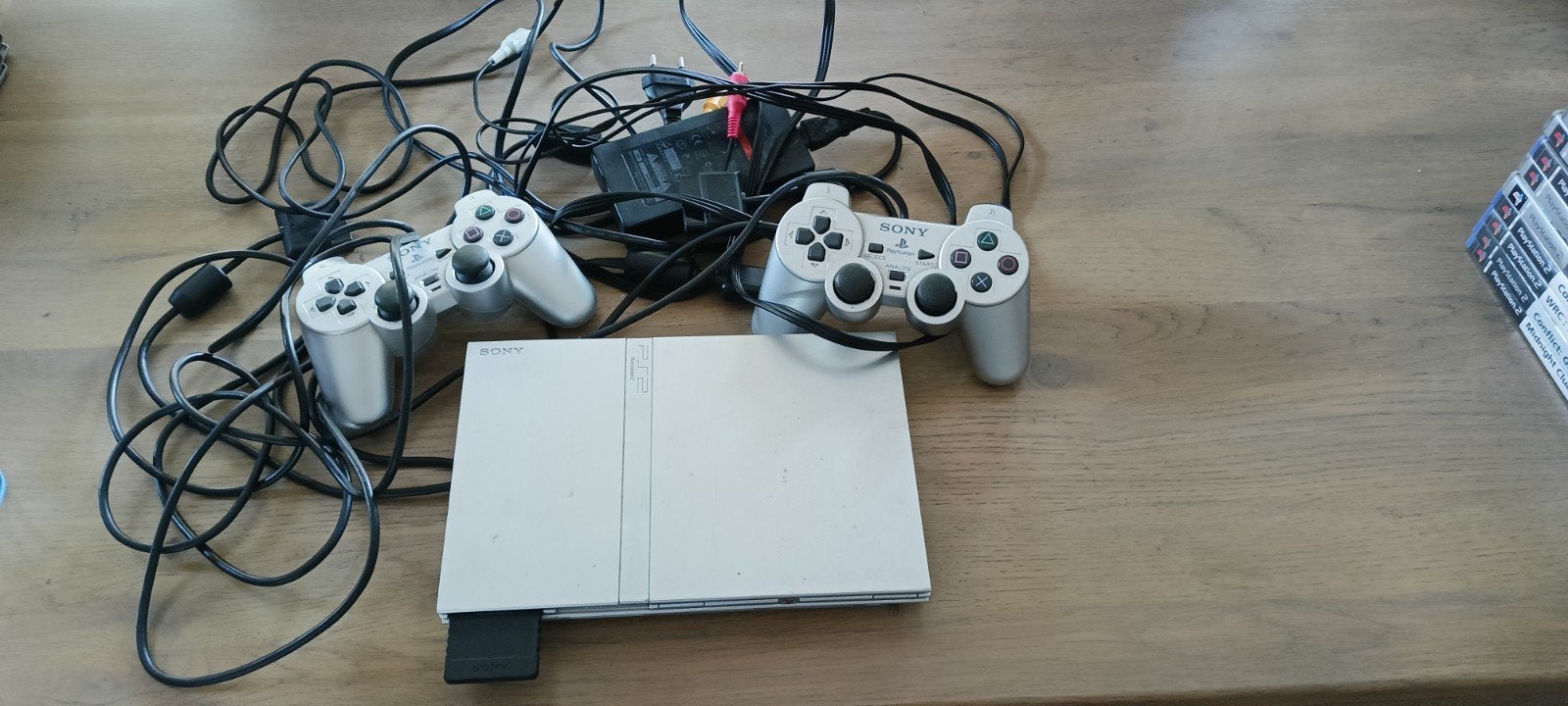 Sony PlayStation 2 Slim met diverse spellen en 2 controllers, Gebruikt, Met games, Met 2 controllers, Ophalen of Verzenden