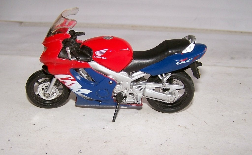 Bburago Honda CRX600 model. Compleet/izgs., Ophalen of Verzenden, Zo goed als nieuw, Motor, Bburago