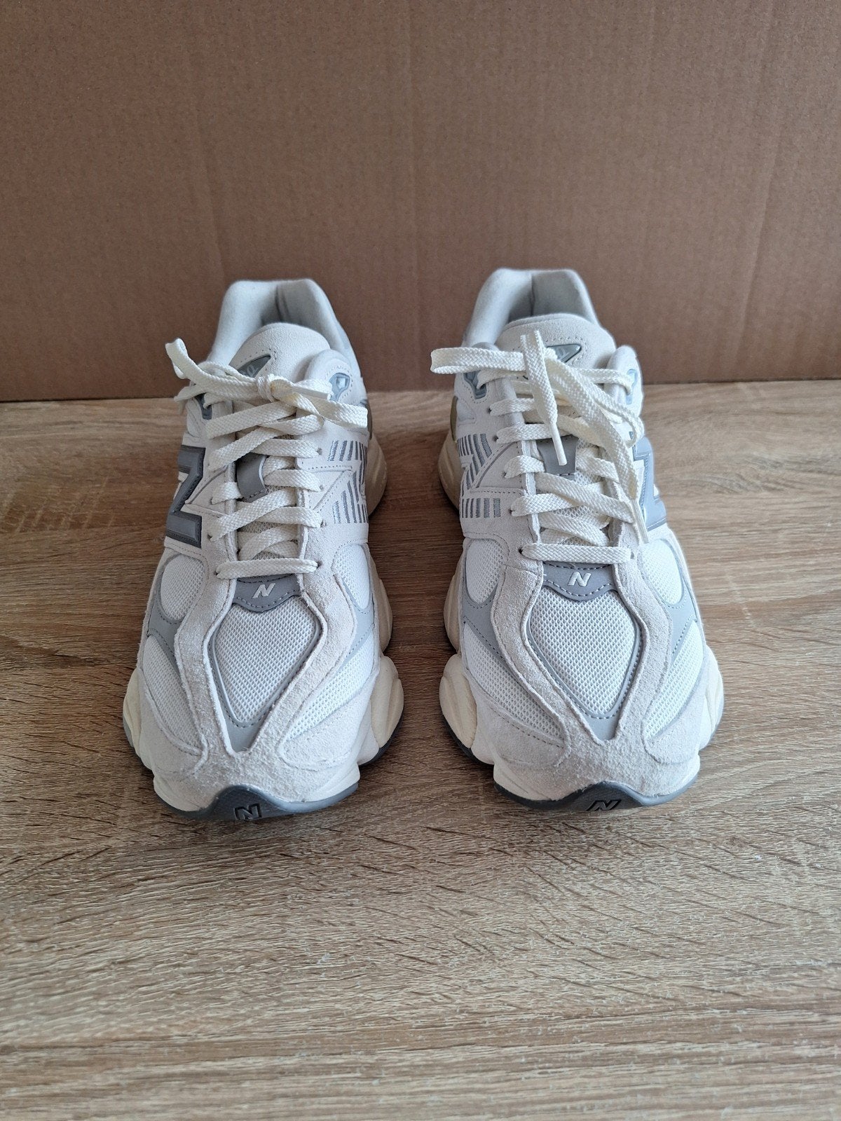 New Balance 9060 Sneakers - Zo goed als nieuw, New Balance, Verzenden, Sneakers of Gympen, Zo goed als nieuw