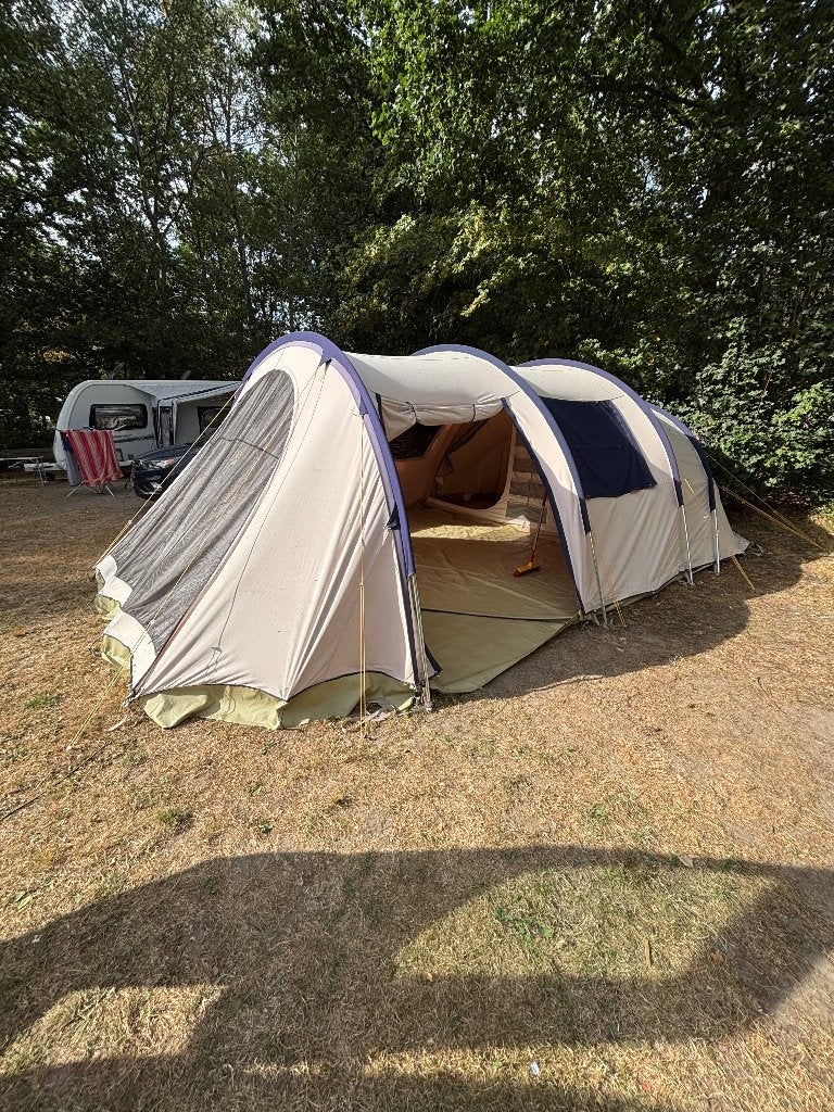 tunneltent, Ophalen, Zo goed als nieuw, Tot en met 6