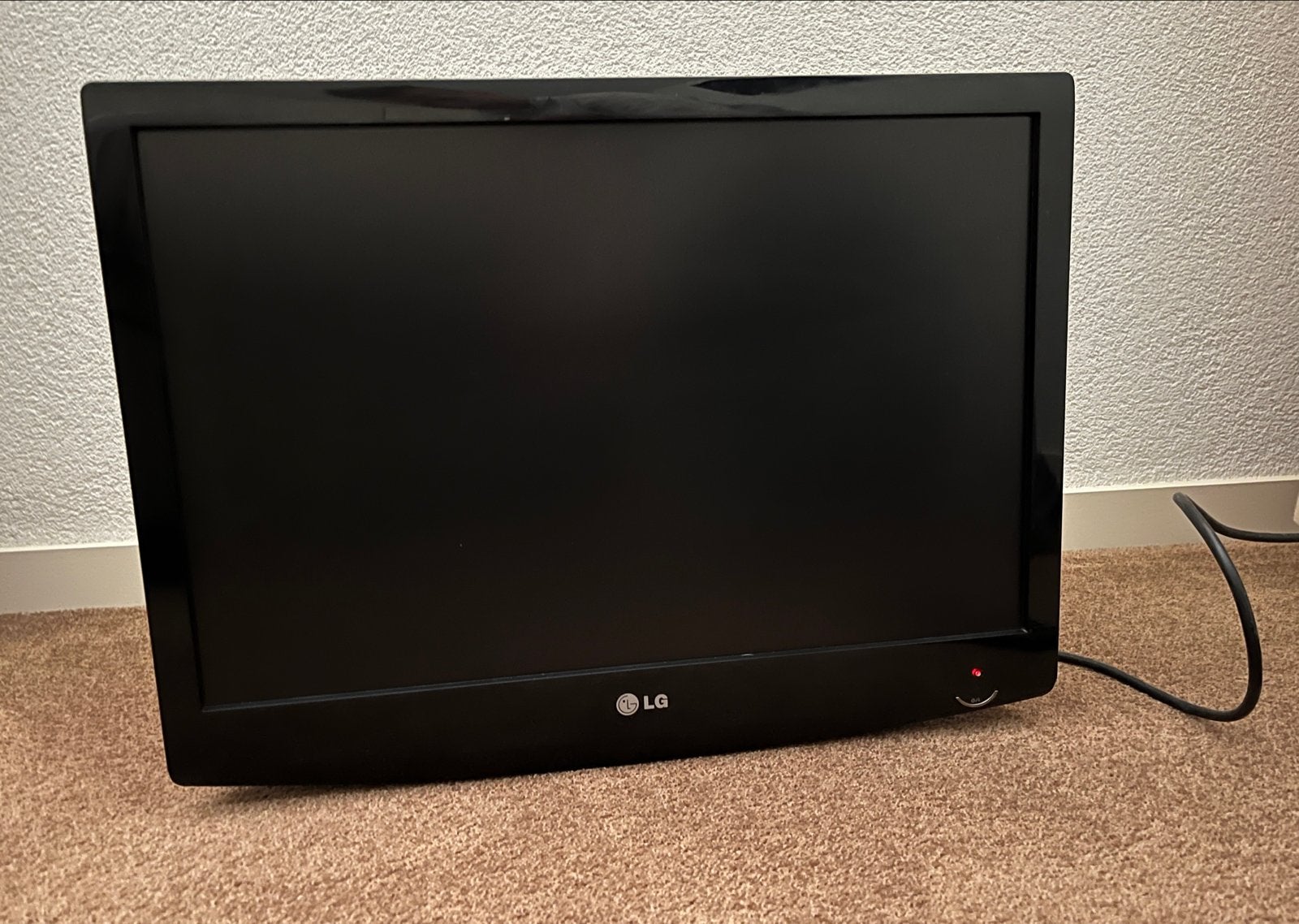 LG Televisie 22 inch, Audio, Tv en Foto, Televisies, Ophalen, Gebruikt, 50 Hz, 40 tot 60 cm