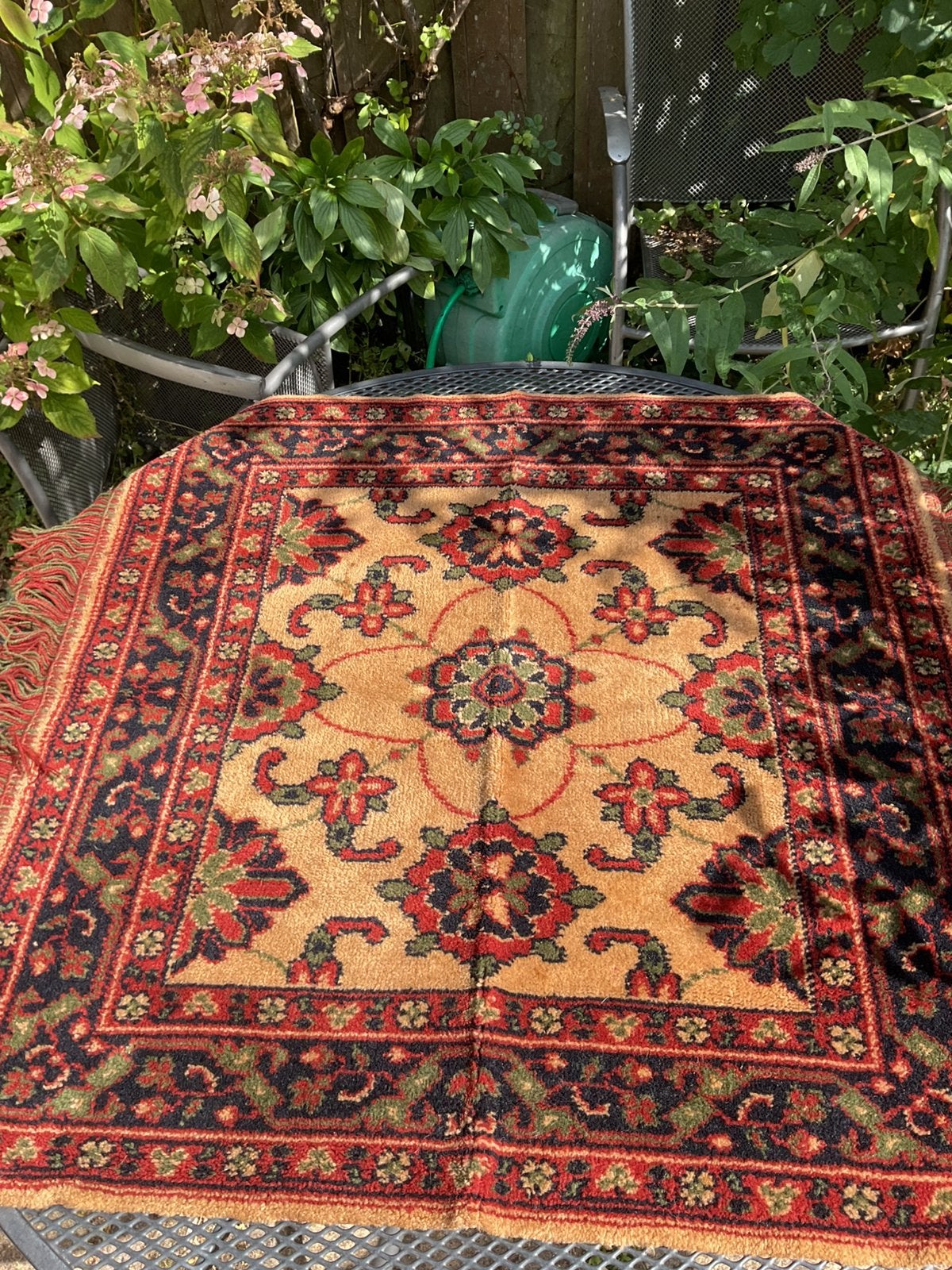Vintage wollen Bergoss "Kabristan" (tafel)kleed  (90x90 cm), Ophalen of Verzenden