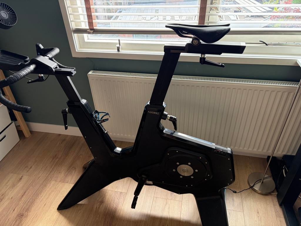 Tacx Neo Bike Plus met een paar issues, Ophalen, Gebruikt, Hometrainer