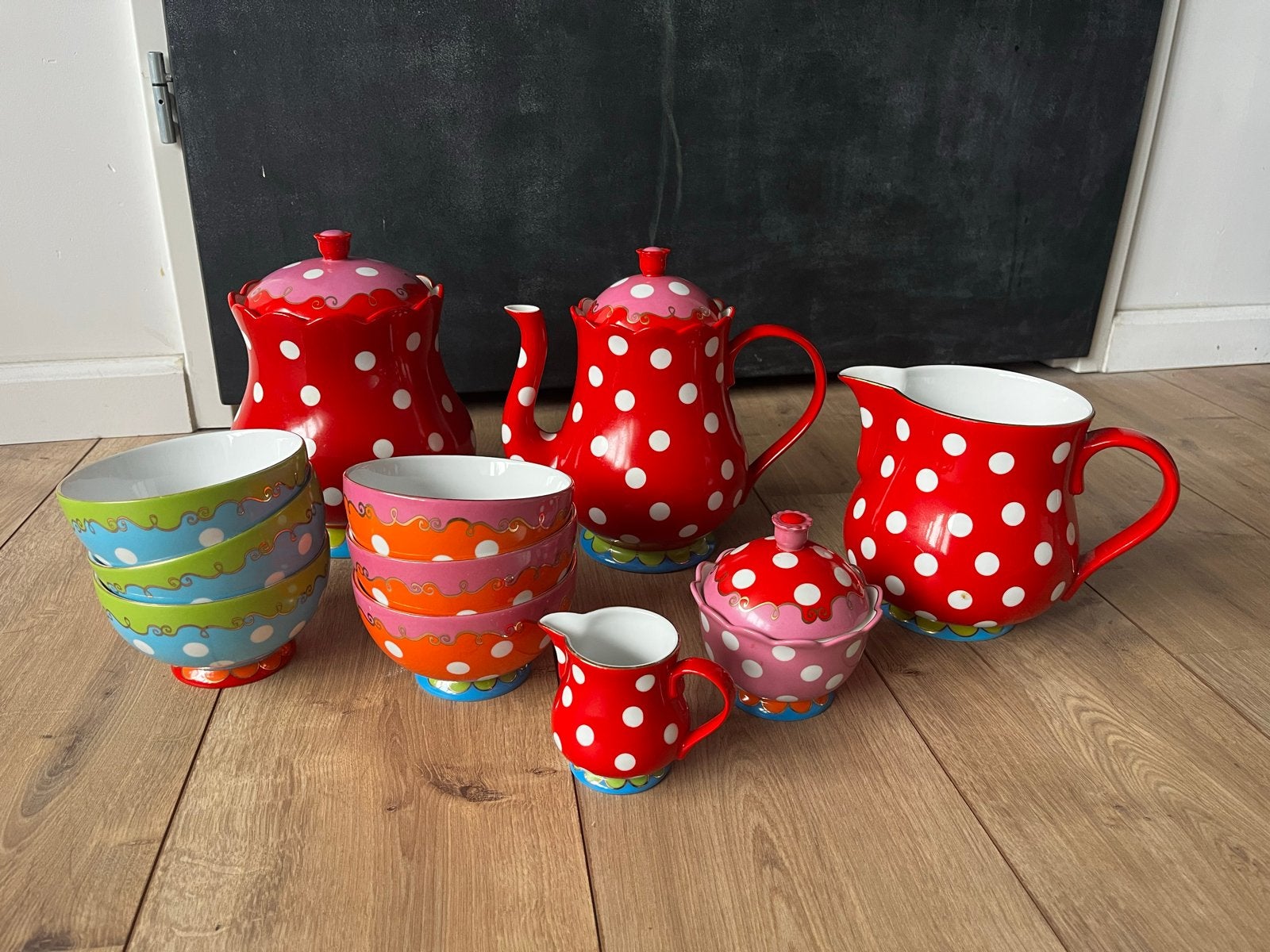 Oilily Douwe Egberts servies – diverse onderdelen, Ophalen, Overige merken, Keramiek, Zo goed als nieuw