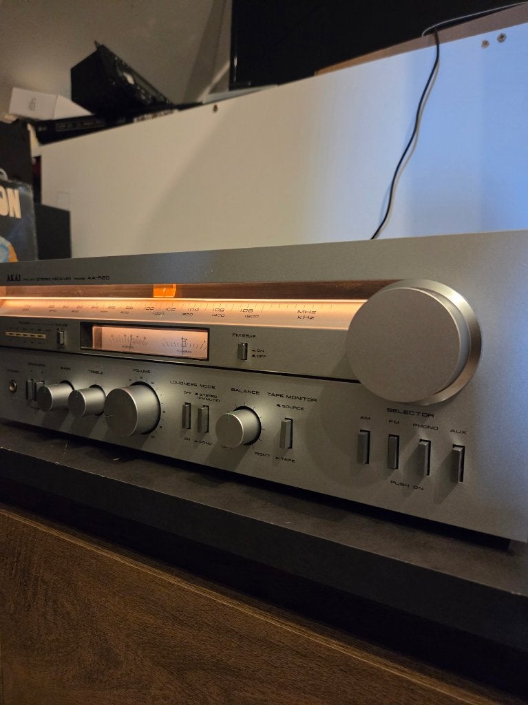 AKAI AA-R20 Receiver 1980, Zo goed als nieuw, Ophalen, Overige merken, Minder dan 60 watt
