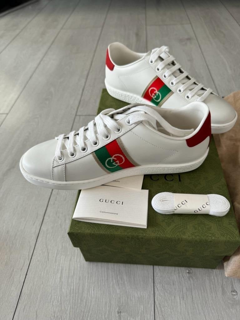 Gucci Ace sneakers wit met rood/groene streep, Wit, Nieuw, Ophalen of Verzenden, Sneakers of Gympen