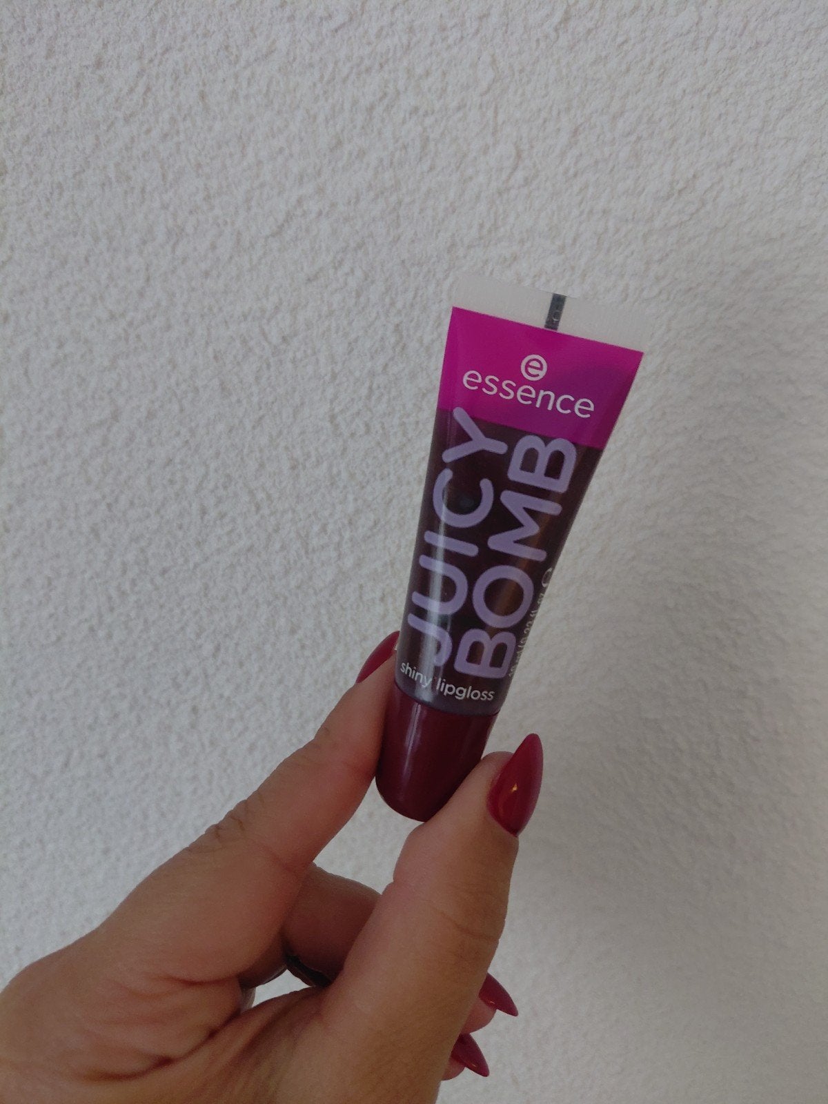Essence Juicy Bomb Lipgloss Crushed Berry nieuw, Ophalen of Verzenden, Nieuw, Lippen, Make-up