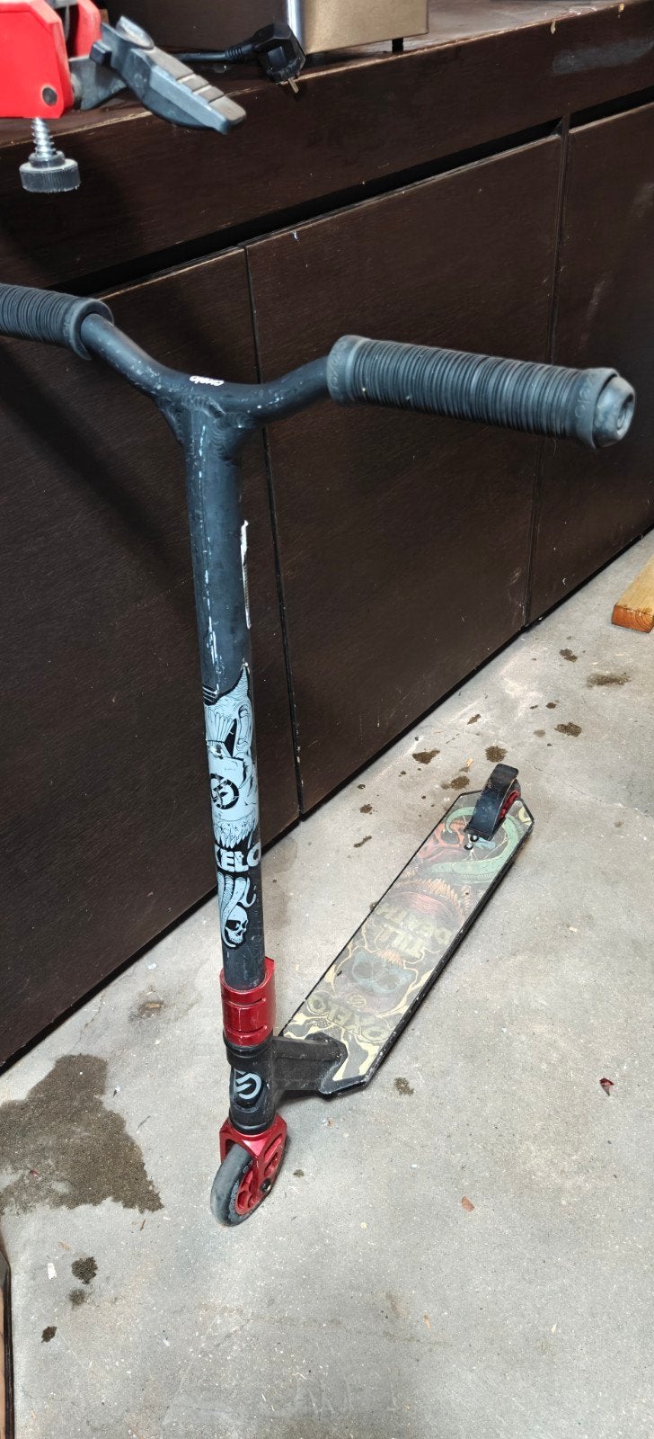 Stuntstep met stoer design - Gebruikt maar in goede staat, Ophalen, Gebruikt, Gewone step, Oxelo Scooter