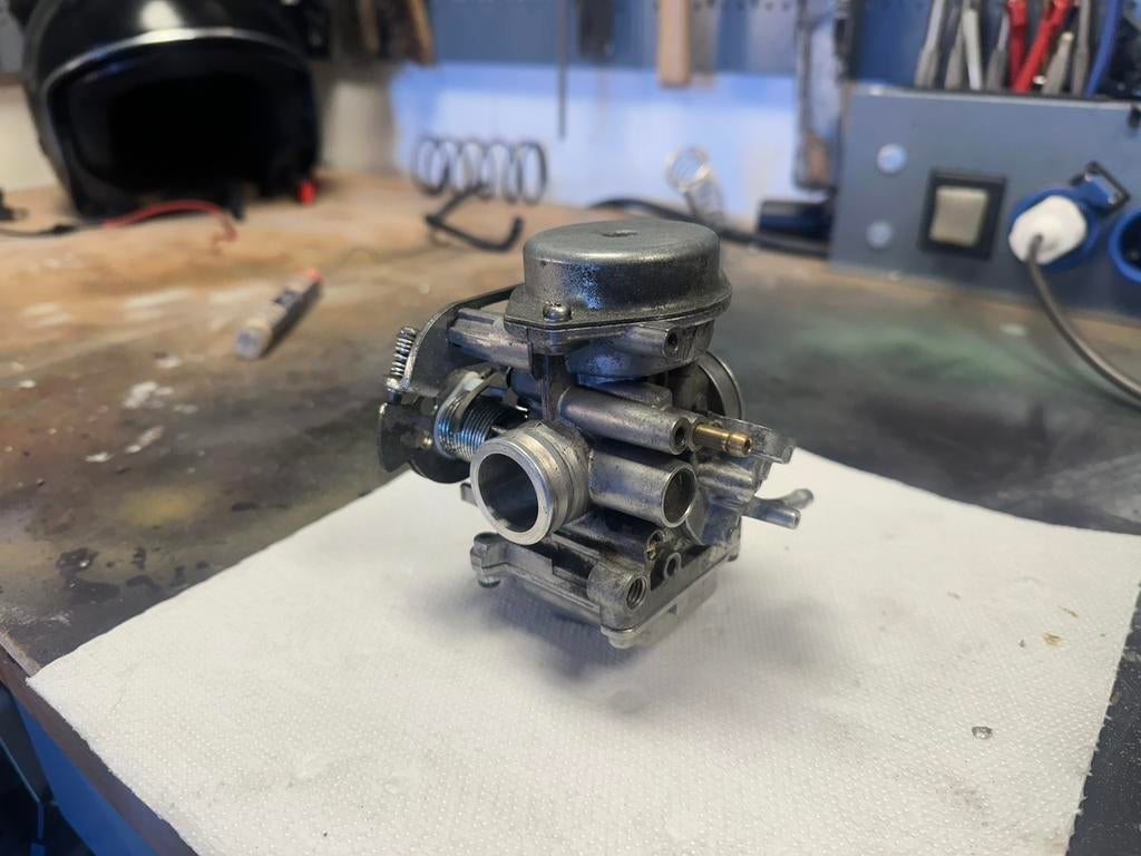 Keihin NCV 20mm (vespa 4 klepper carburateur), Ophalen of Verzenden, Carburateur, Vespa