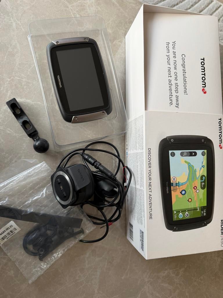 TomTom Rider 450 inclusief toebehoren, Motoren, Accessoires | Navigatiesystemen, Zo goed als nieuw, Ophalen of Verzenden