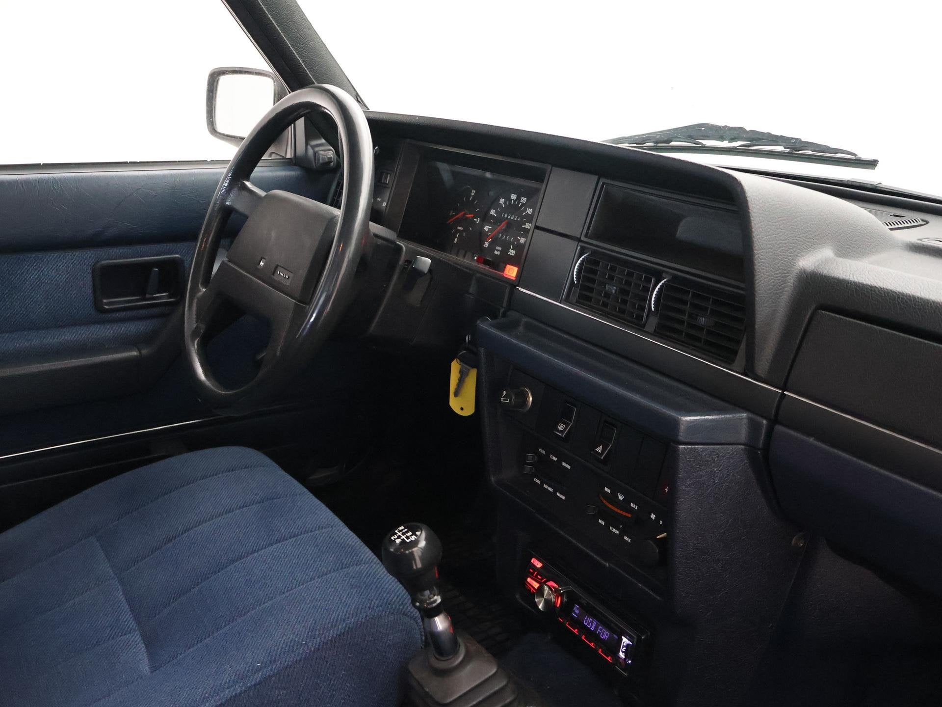 Volvo 240 2.3 GL INJECTION SEDAN 1990 *163.024 km*, Gebruikt, 4 cilinders, 116 pk, Wit