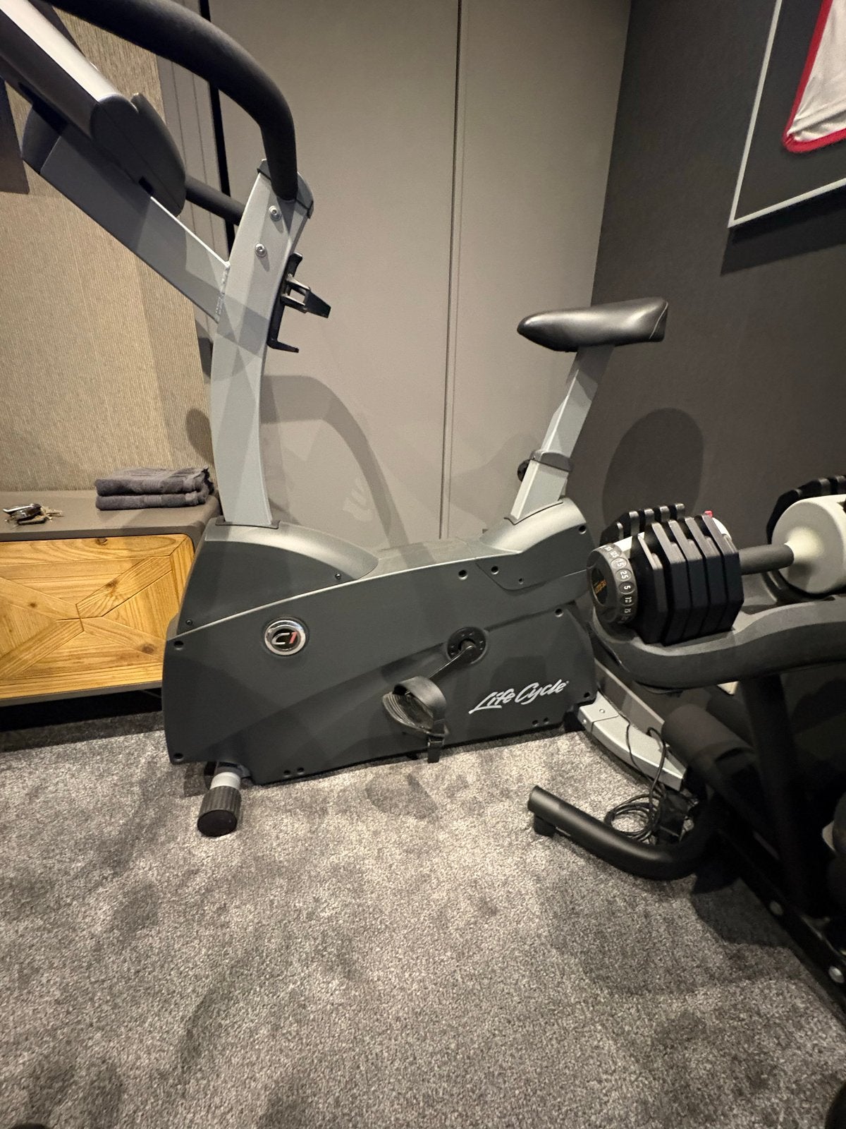 Life Fitness C1 Hometrainer - Zo goed als nieuw, Sport en Fitness, Fitnessapparatuur, Zo goed als nieuw, Hometrainer, Benen, Metaal