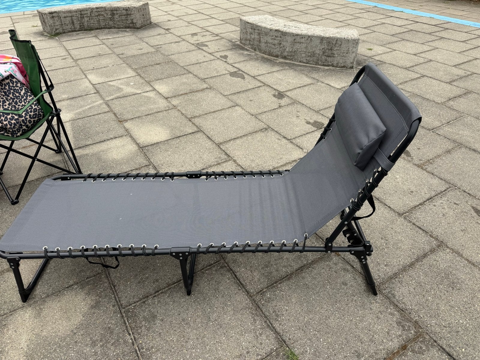 Zo goed als nieuwe ligstoel/ligbed, 1x gebruikt, Tuin en Terras, Ligbedden, Ophalen of Verzenden, Zo goed als nieuw, Textileen
