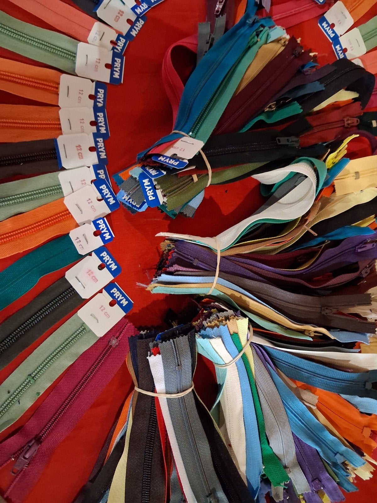 mooie partij nylon ritsen mix van maten en kleuren, Hobby en Vrije tijd, Naaien en Fournituren, Ophalen of Verzenden, Nieuw, Rits of Sluiting