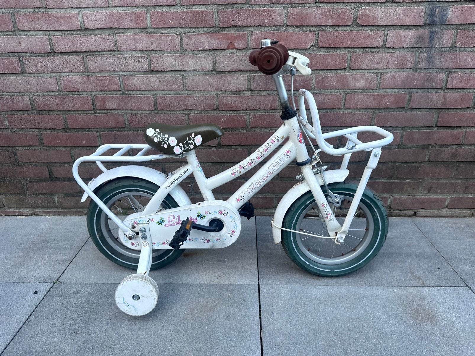 Yipeeh 12 inch meisjesfiets met zijwieltjes, Fietsen en Brommers, Fietsen | Kinderfietsjes, Ophalen, Terugtraprem, Zijwieltjes