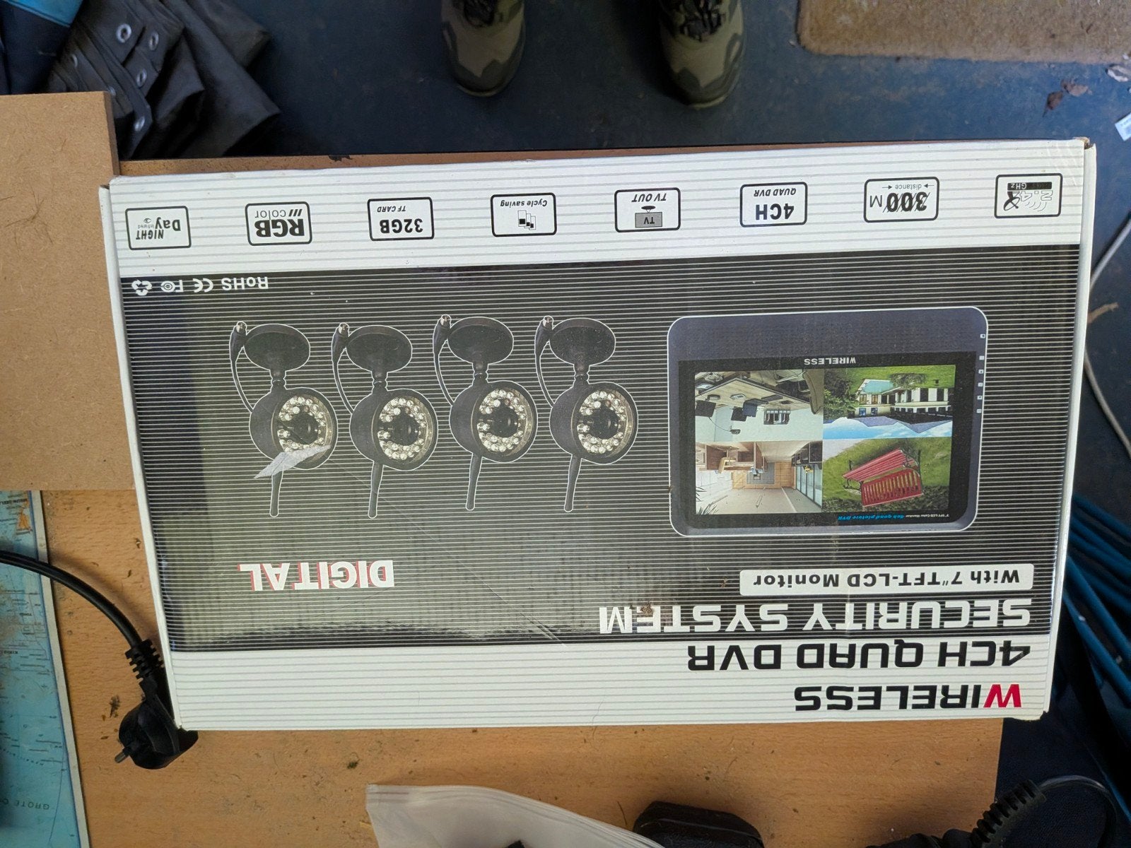 Draadloos 4CH DVR Beveiligingssysteem met 7" LCD Monitor, Ophalen of Verzenden, Nieuw, Buitencamera