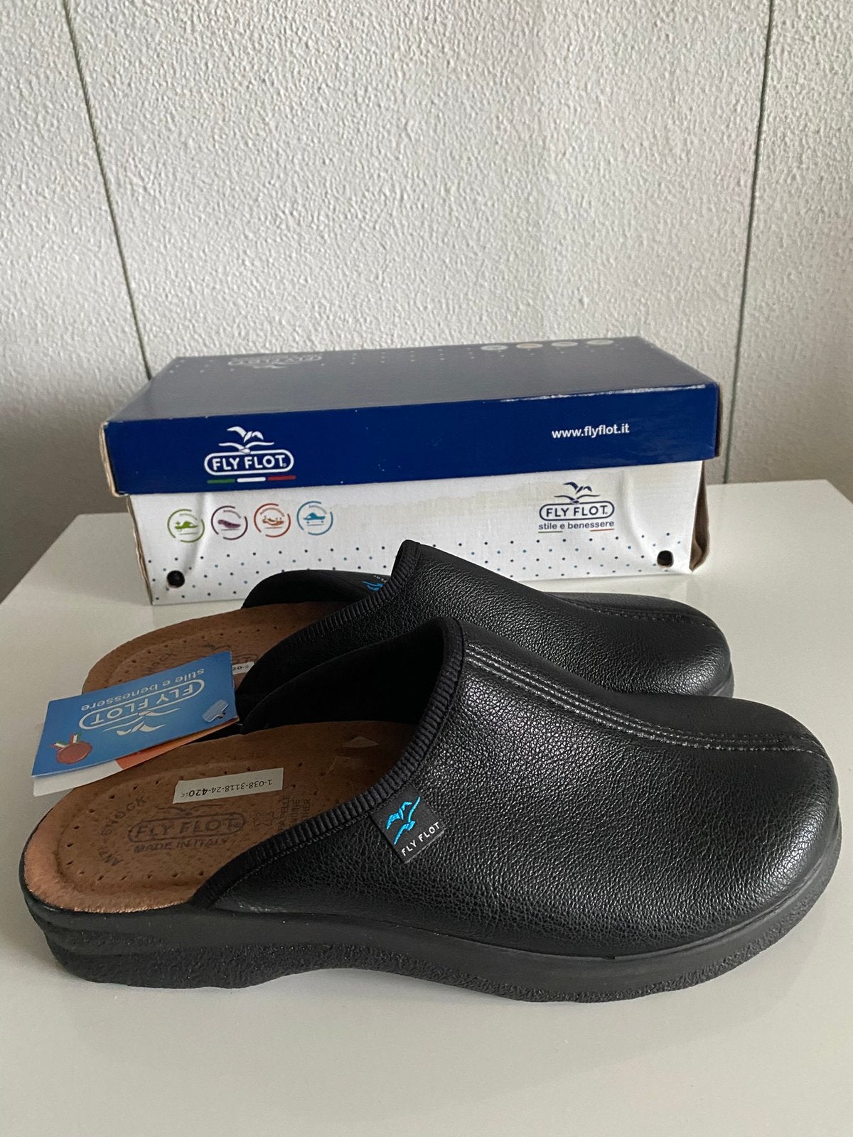 Fly Flot zwarte pantoffels, echt leer, maat 42. Nieuw!!, Zwart, Nieuw, Ophalen of Verzenden, Pantoffels of Sloffen