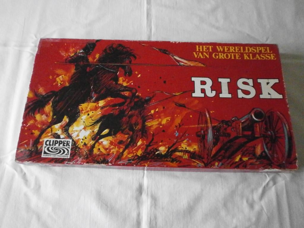 Risk spel Rood, Hobby en Vrije tijd, Gezelschapsspellen | Bordspellen, Vijf spelers of meer, Ophalen of Verzenden, Gebruikt, Clipper