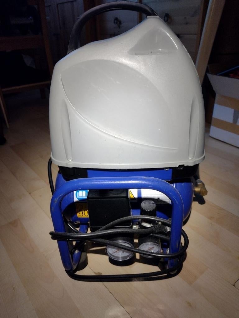 Michelin Compressor - Draagbaar en Krachtig, Doe-het-zelf en Verbouw, Compressors, Ophalen, Gebruikt, 6 tot 10 bar, Minder dan 200 liter/min