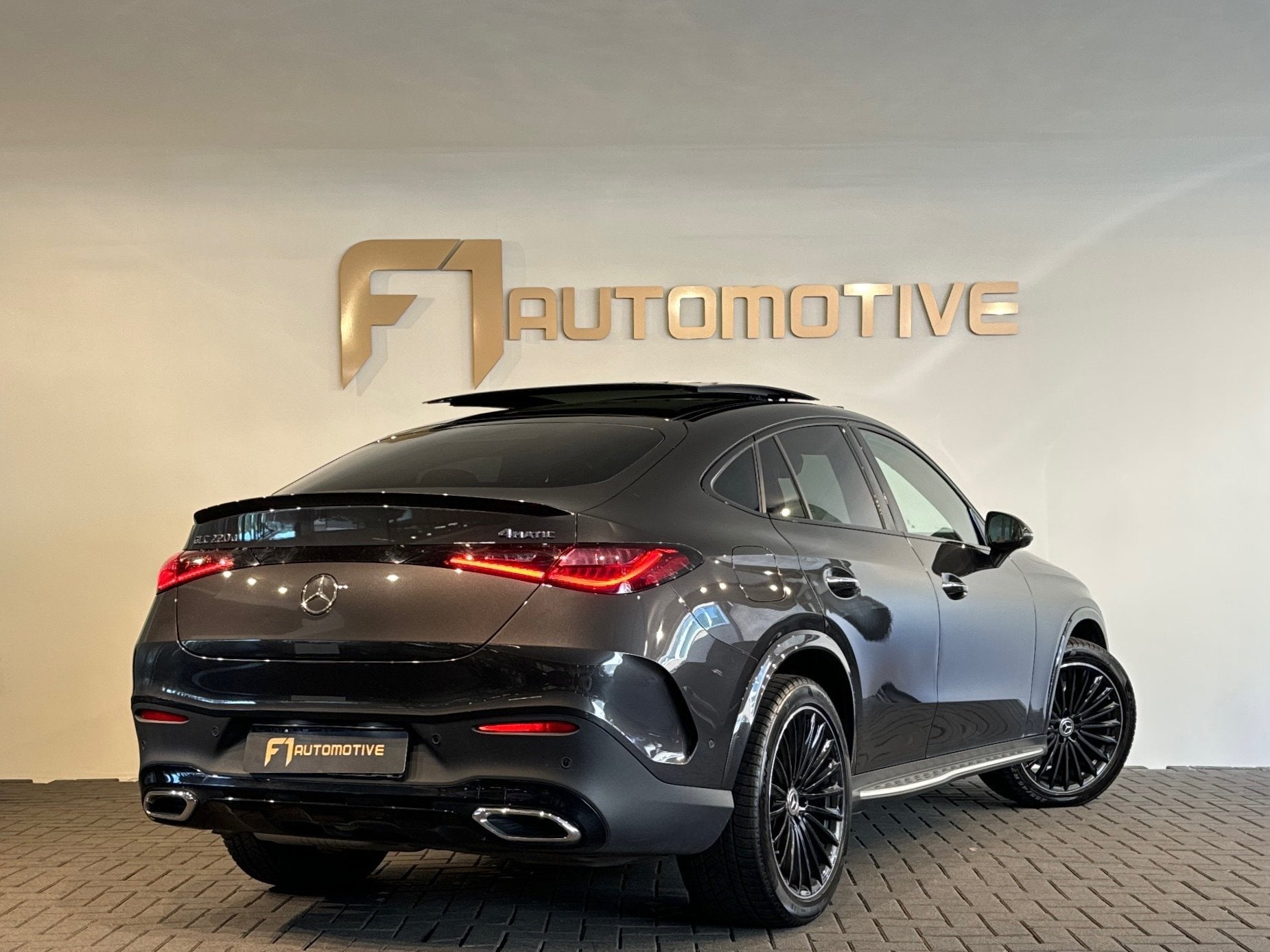 Mercedes-Benz GLC-klasse Coupé 220d 4MATIC Pano|Memory|Trek, Auto's, Dealer onderhouden, Automatische klimaatregeling, Gebruikt
