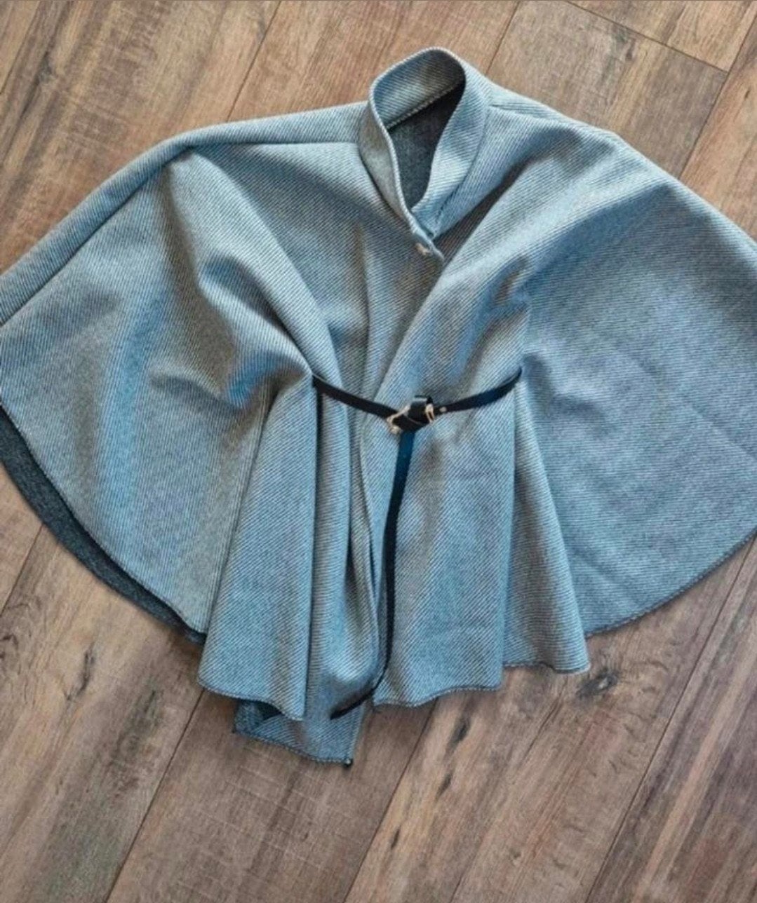Splinternieuwe cape met riem, Ophalen of Verzenden, Nieuw