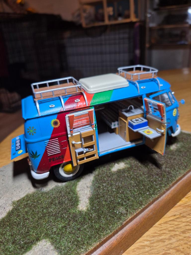 Gedetailleerd model van een Hippie Bus Camper, Ophalen of Verzenden