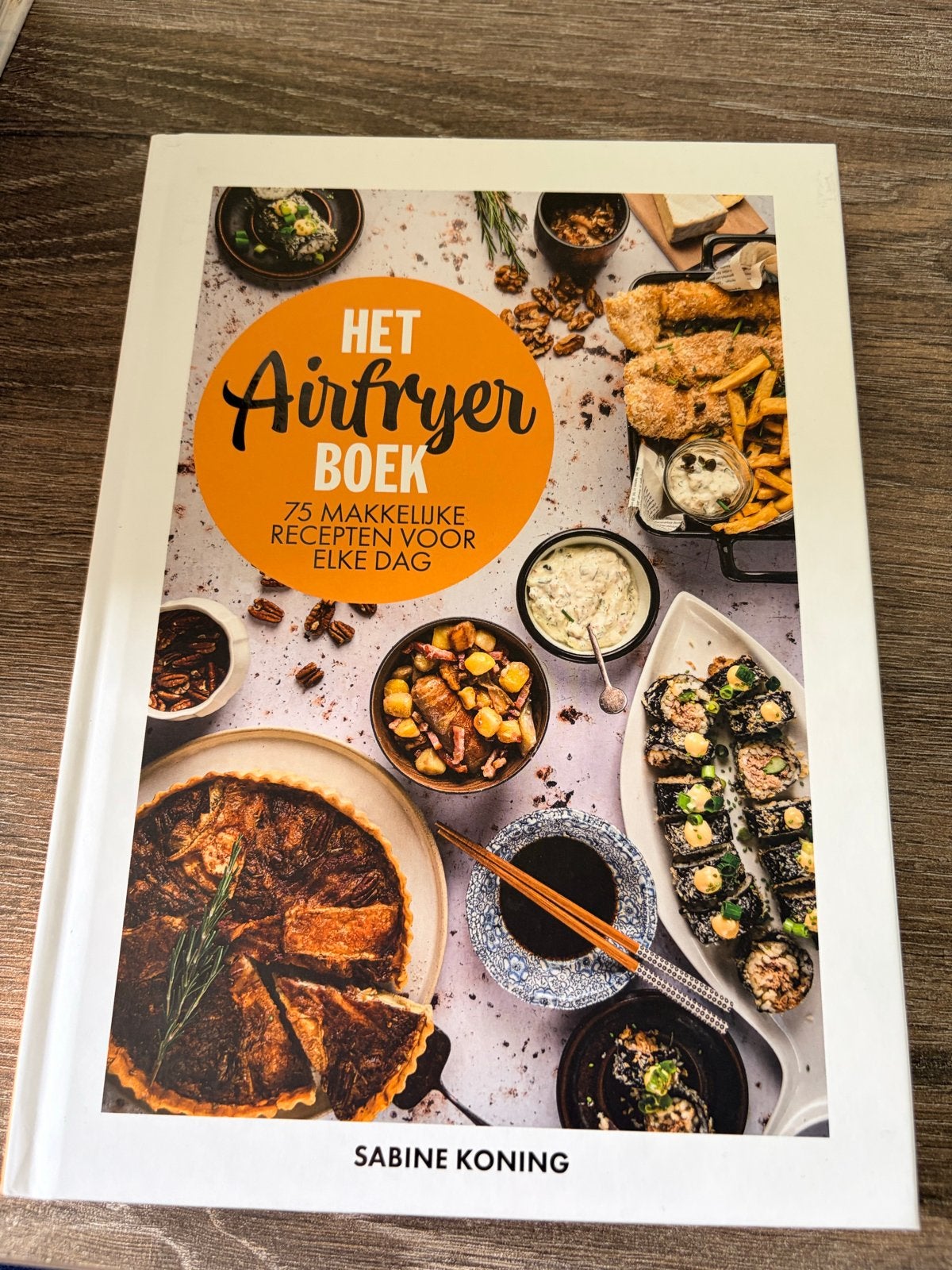 Het Airfryer Boek: 75 makkelijke recepten voor elke dag, Hoofdgerechten, Ophalen of Verzenden, Zo goed als nieuw, Gezond koken