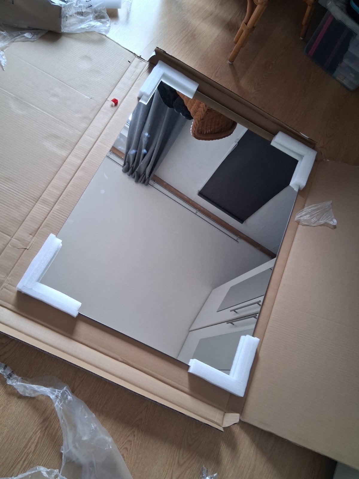 Spiegel 96 x 70 cm met beugels, Huis en Inrichting, Woonaccessoires | Spiegels, Ophalen
