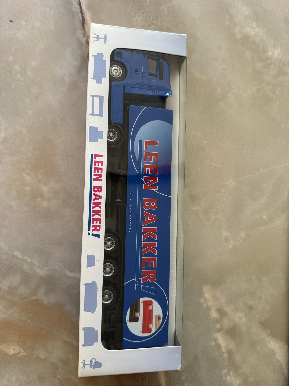 Leen Bakker vrachtwagen schaalmodel 1:64, Ophalen of Verzenden, Nieuw