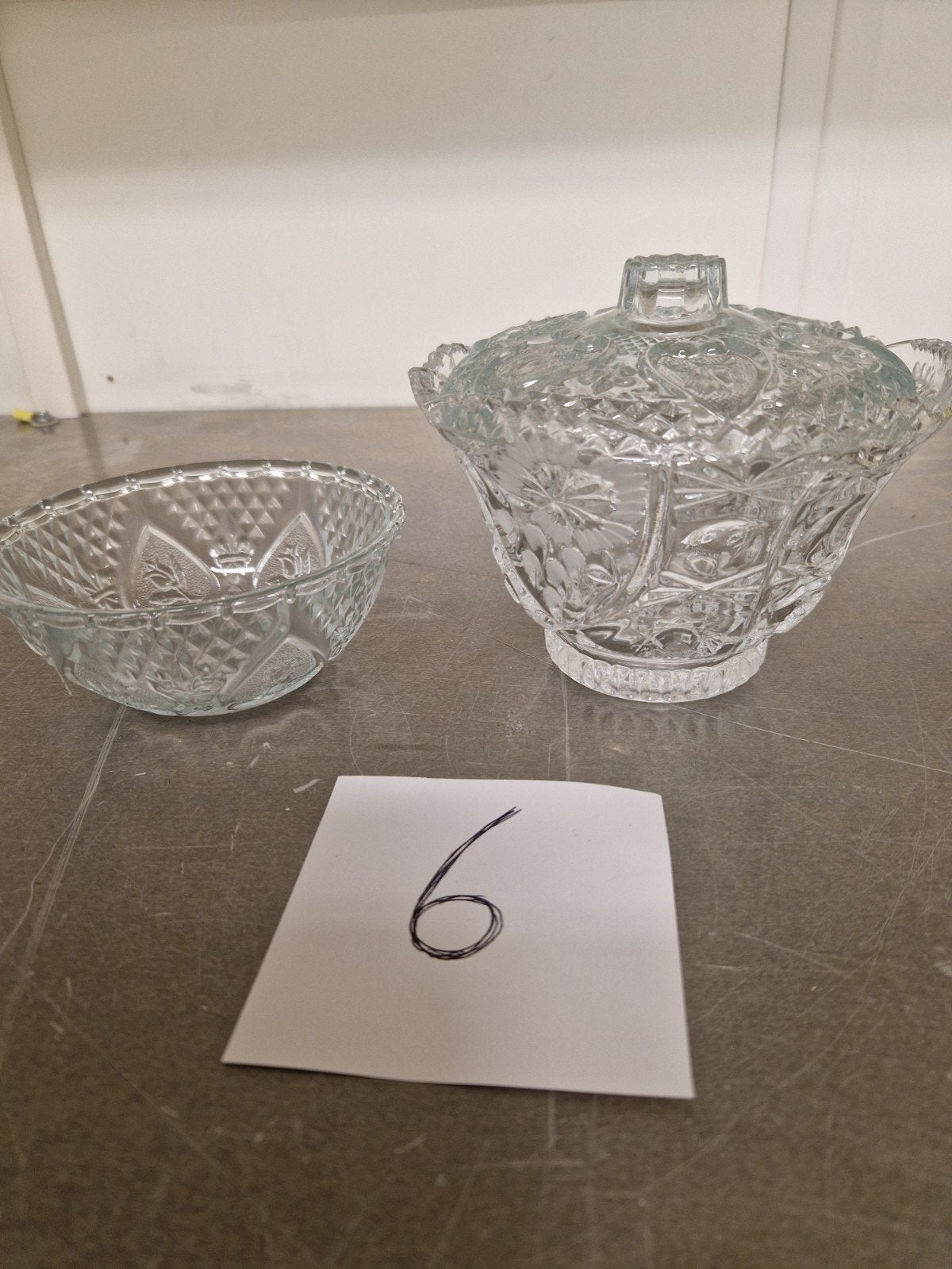 Kristallen schaaltje en bonboniere, Antiek en Kunst, Antiek | Glas en Kristal, Ophalen of Verzenden