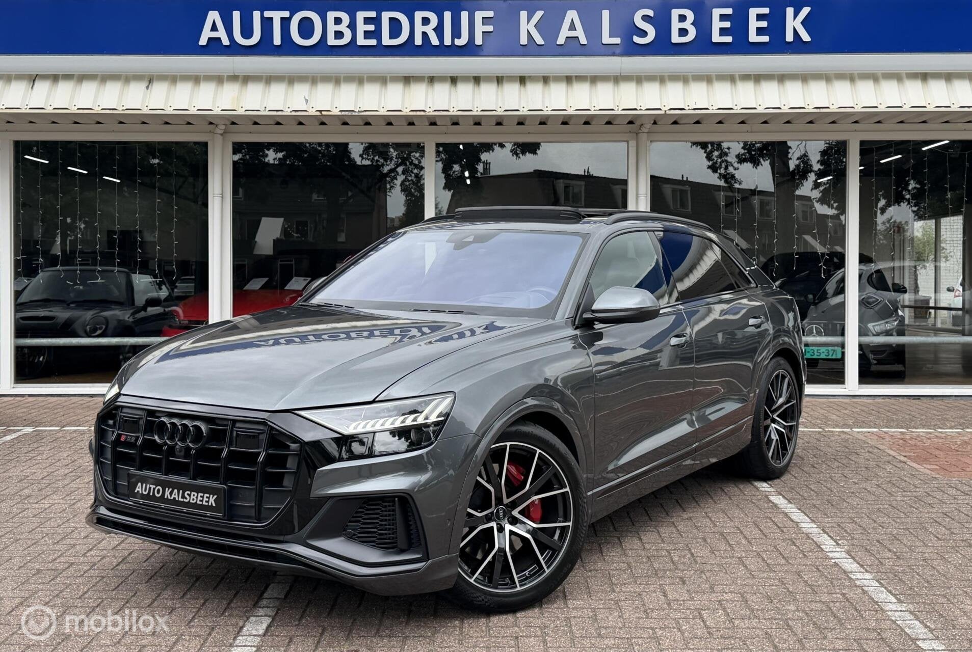 Audi SQ8 4.0 TDI SQ8 quattro|Nachtzicht|360|Softclose|Stoelk, Auto's, Audi, 435 pk, Gebruikt, Leder, Bedrijf