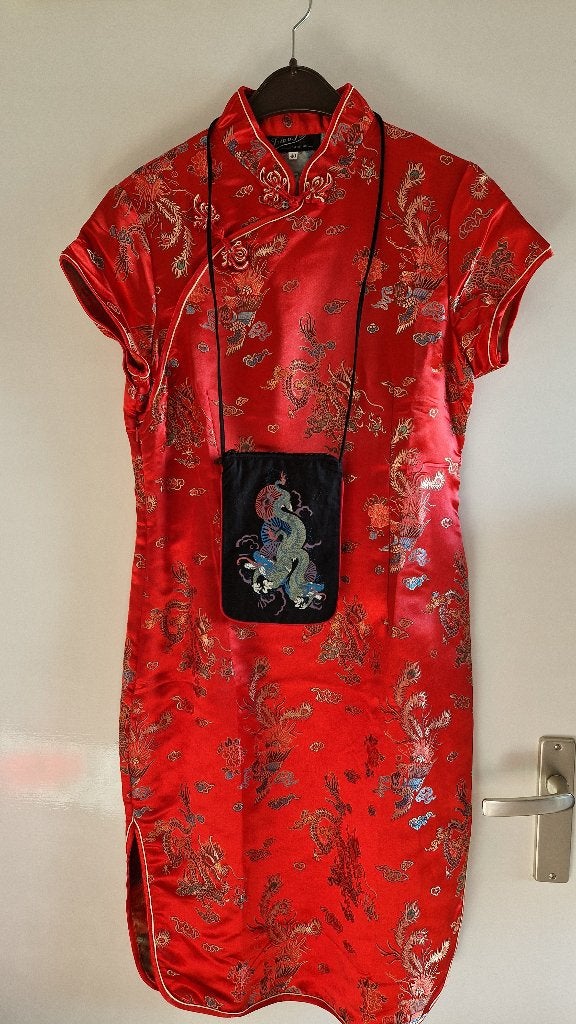 Carnaval chinese rode zijden jurk met tasje, Maat 38/40 (M), Carnaval, Nieuw, Ophalen of Verzenden