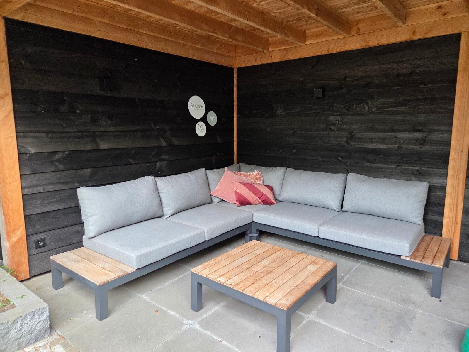 Te koop: nette loungeset van Suns met tafel 2.75 x 2.75, Ophalen, 6 zitplaatsen, Zo goed als nieuw, Loungeset