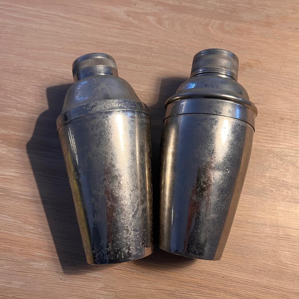 Twee cocktail shakers (Manning, Bowman & Co.), Zilver, Ophalen of Verzenden, Metaal, Overige merken