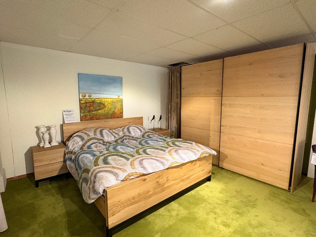MOET WEG - Nieuw ledikant + nachtkastjes + schuifdeurkast, Ophalen, 180 cm, 200 cm, Hout