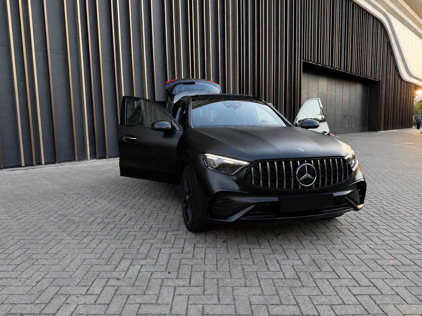 Mercedes GLC AMG Style  |Full Option |Panorama | 360° Camera, Automaat, Zwart, Leder, Dealer onderhouden
