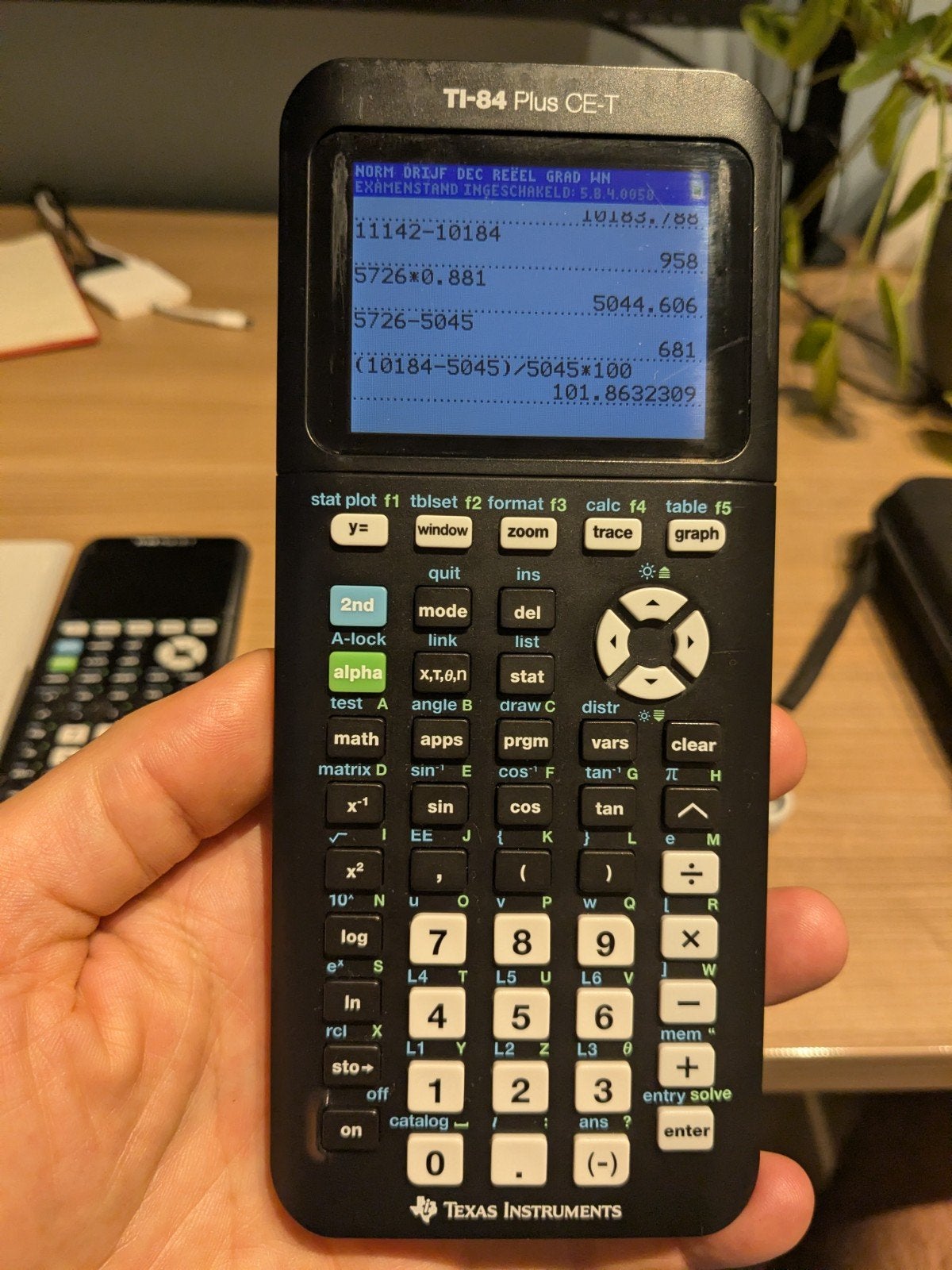 2 x grafische rekenmachine Texas Instruments TI-84 Plus CE-T, Ophalen of Verzenden, Grafische rekenmachine