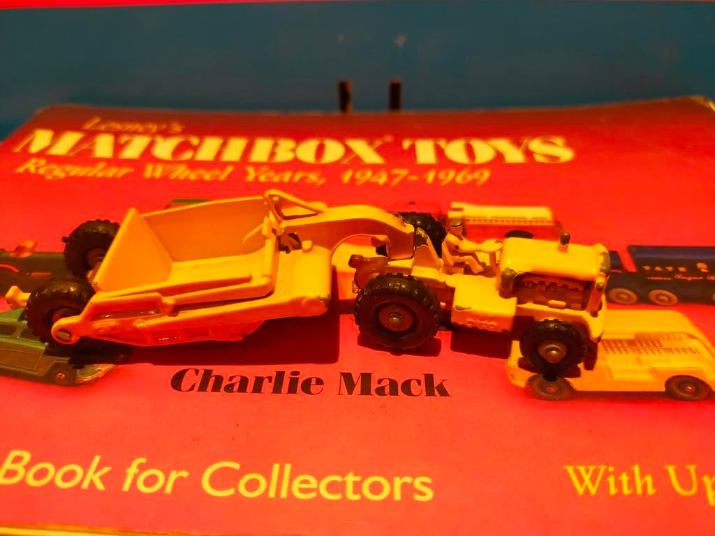 Lesney Matchbox Major Pack M-1A Caterpillar earth scraper, Ophalen of Verzenden, Gebruikt, Hijskraan, Tractor of Landbouw, Lesney